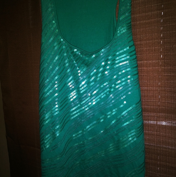 Size 1 Scoop Neck Tank - Picture 2 of 3